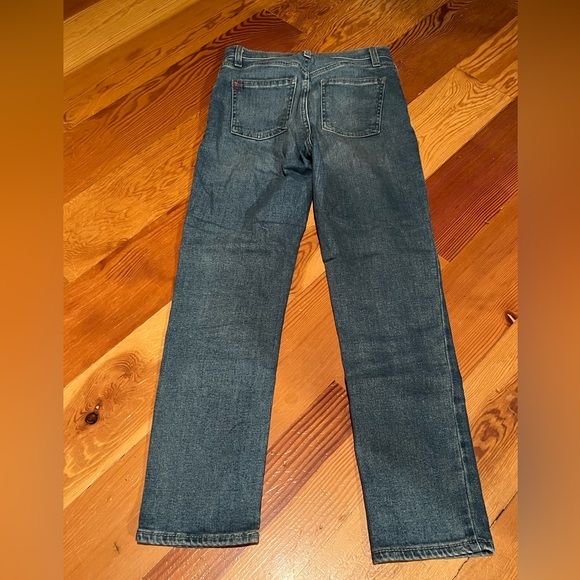 BDG Girlfriend Jean - Picture 3 of 4